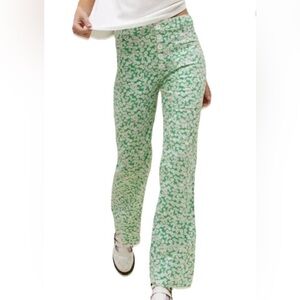BDG Urban Outfitters High Waisted Green White Flower Kick Flare Jeans Size 24/0